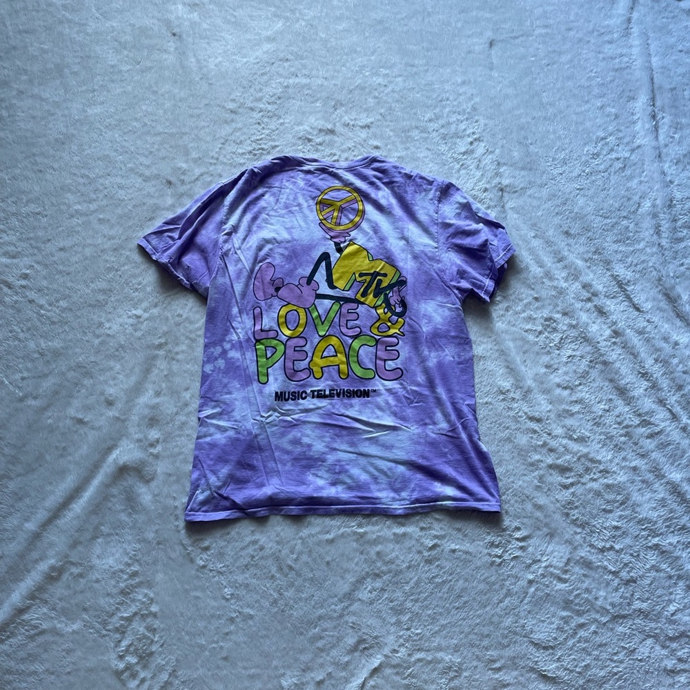 MTV t-shirt